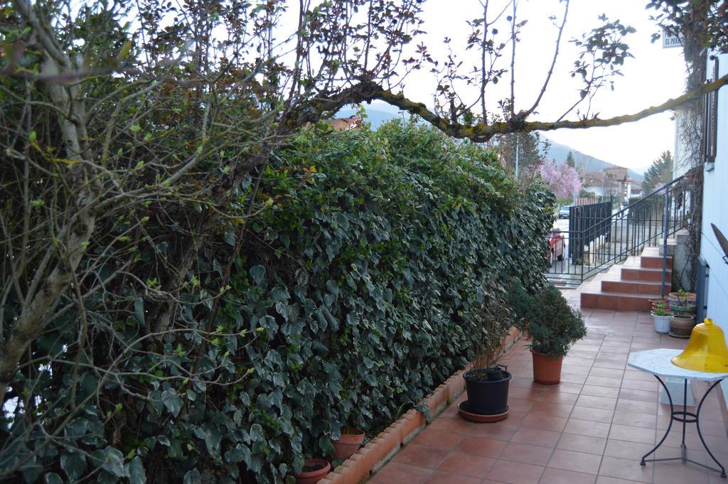 Pensión El Peregrino Larrasoana Exterior foto